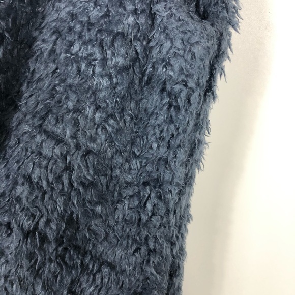 Design Lab | Faux Fur Teddy Bear Vest~S - Picture 8 of 9